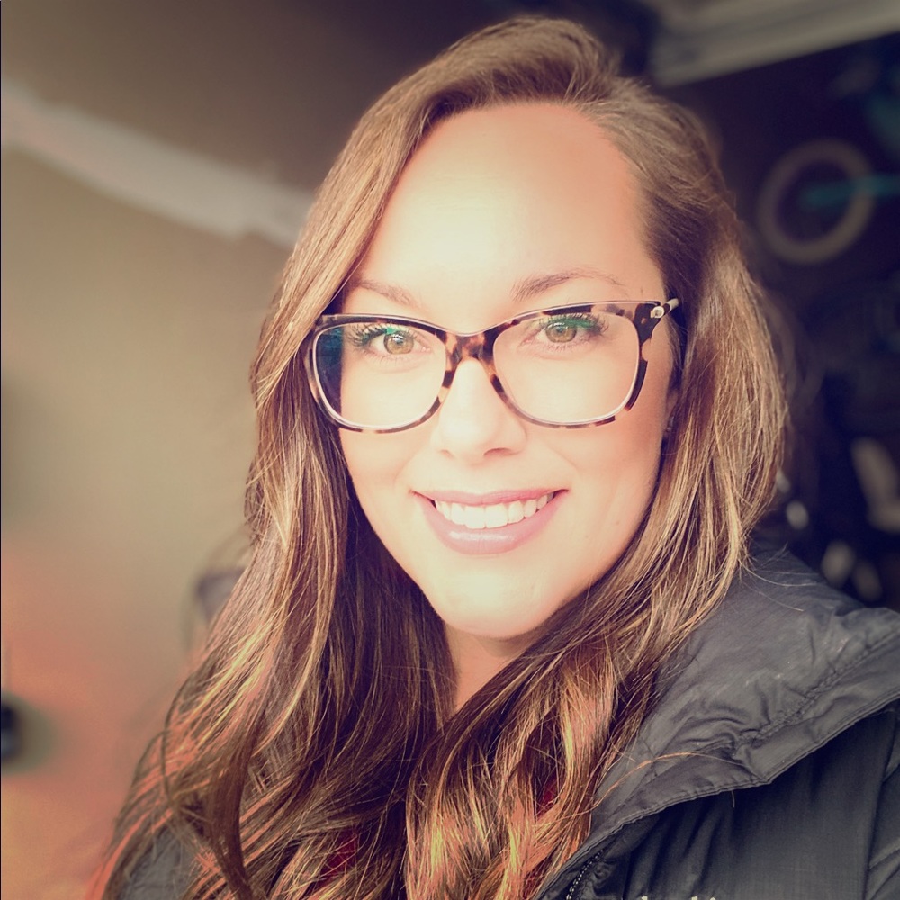 Meet your Posher, Alexandra